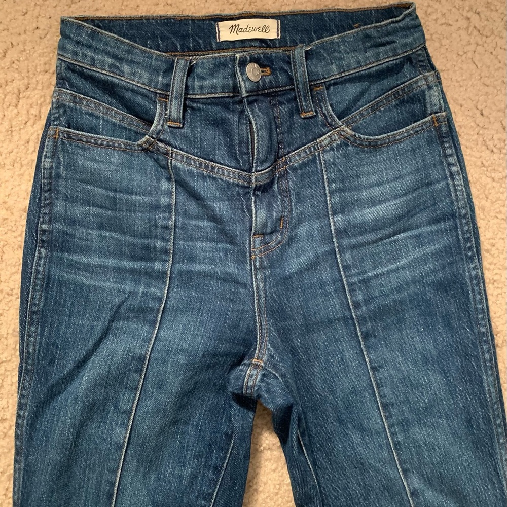 The Madewell Classic Straight Jean - Picture 1 of 5